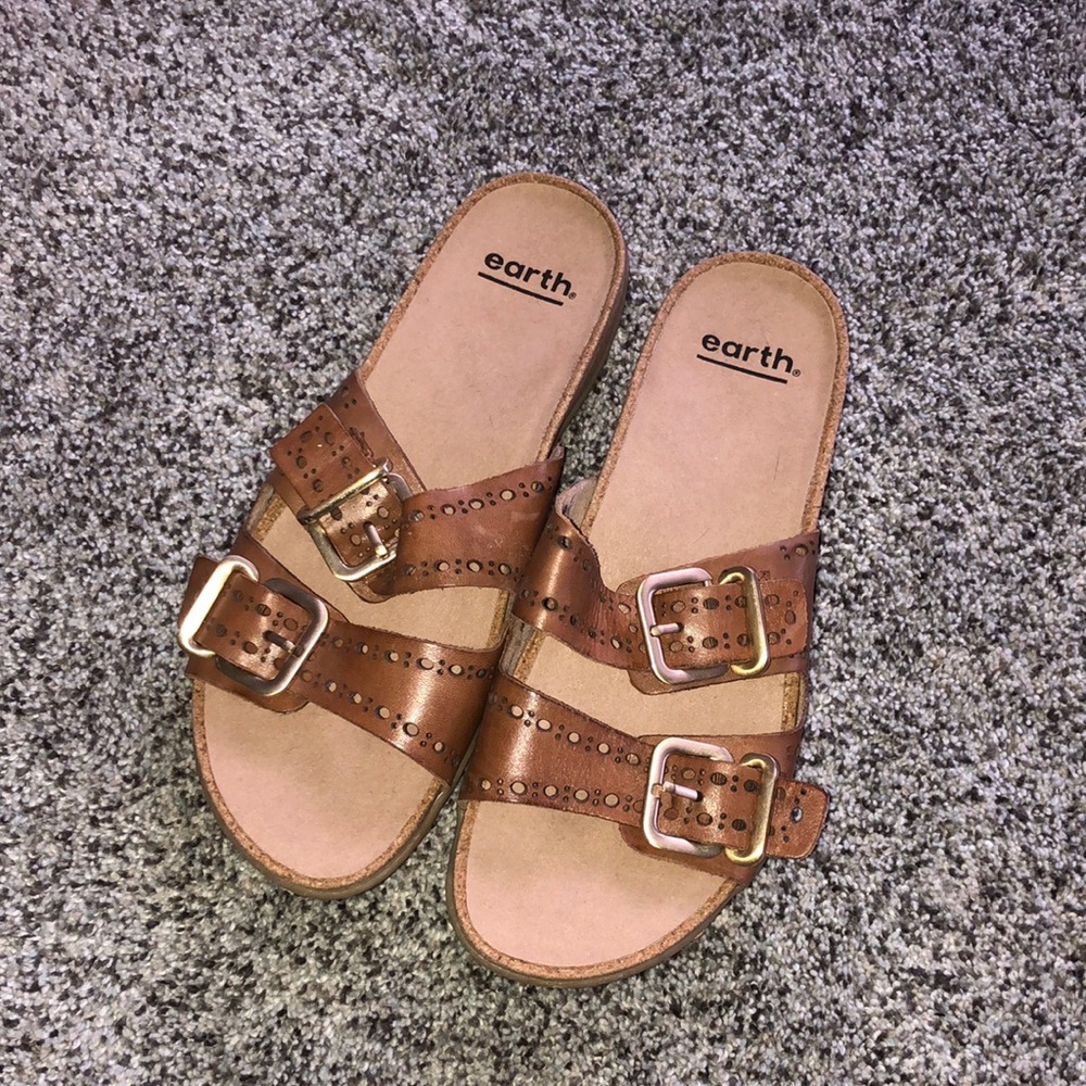 Earth sandals. Never worn.No box